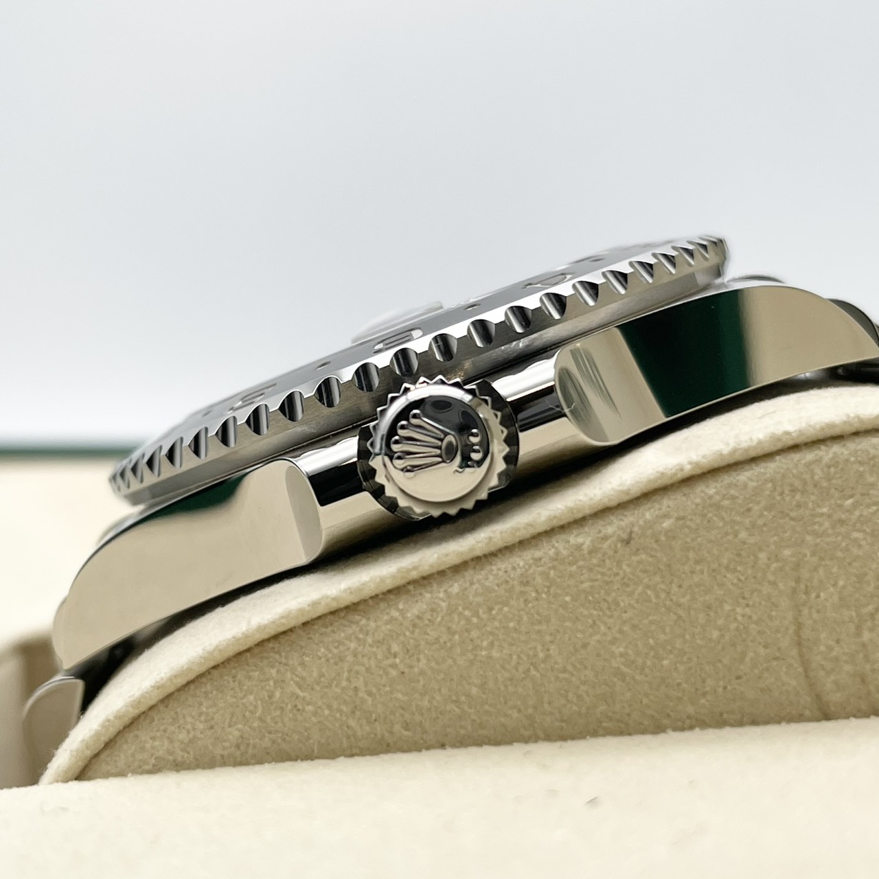 ロレックス GMTマスターII 126710GRNR ブラック ジュビリーブレス 40mm