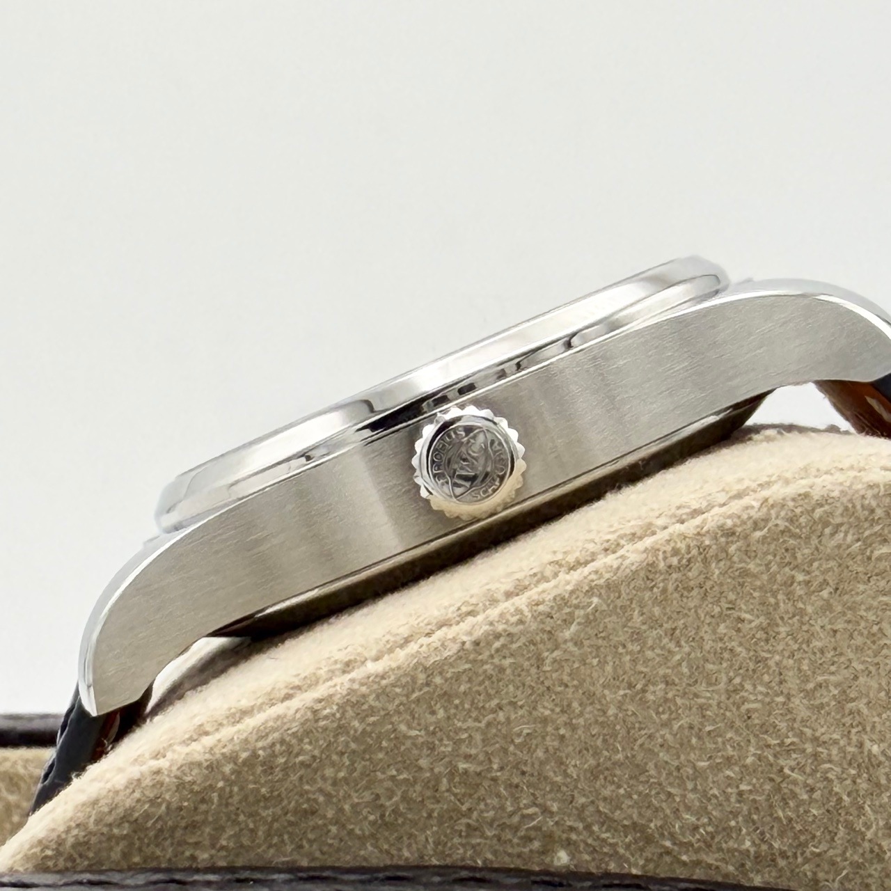 【定価814,000円！】 IWC パイロット・ウォッチ・オートマティック IW324008 ブルー 36mm