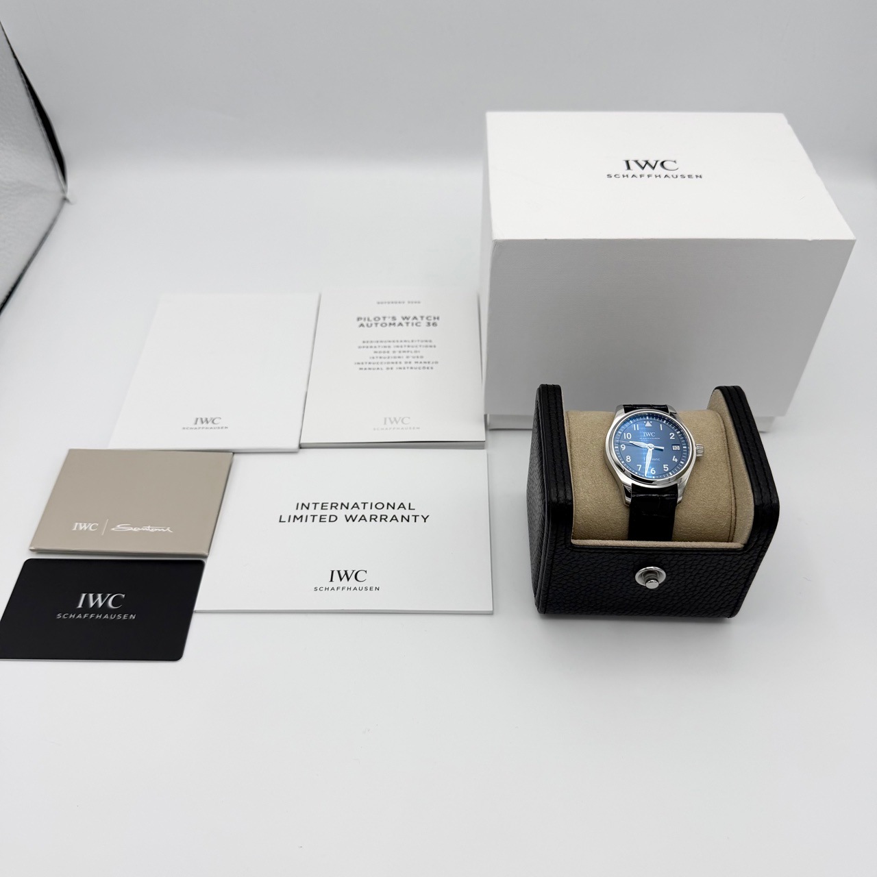 【定価814,000円！】 IWC パイロット・ウォッチ・オートマティック IW324008 ブルー 36mm