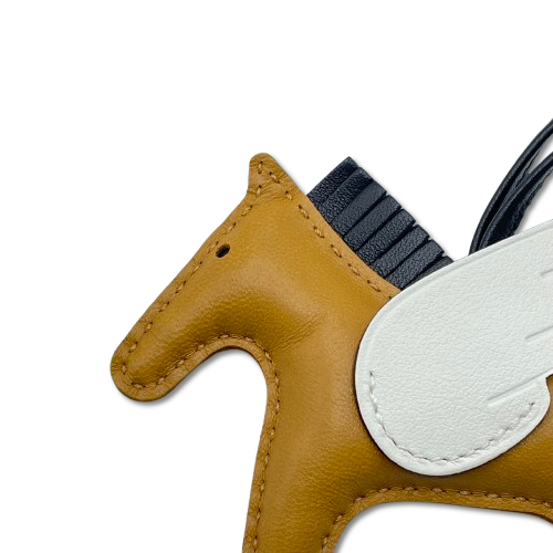 エルメス ペガサスチャーム PM セサミ/クレ/ノワール B刻印