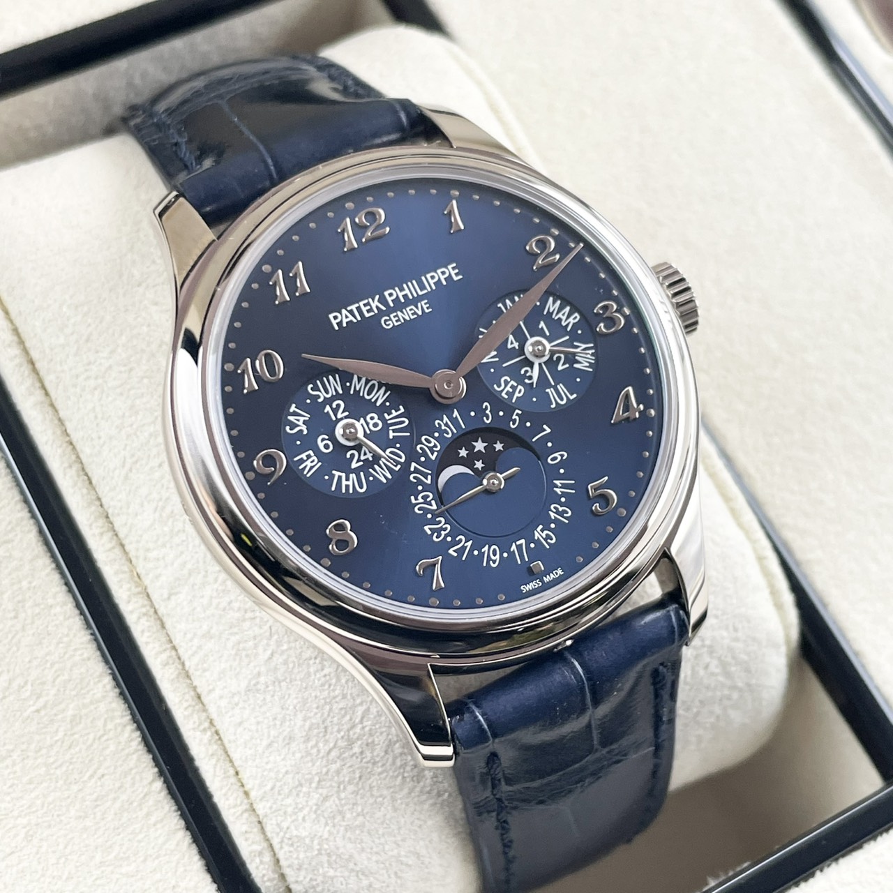 パテックフィリップ グランド・コンプリケーション 5327G-001 ブルー 39mm