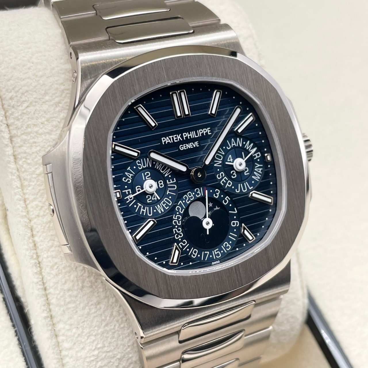 パテックフィリップ ノーチラス パーペチュアル カレンダー 5740/1G-001 ブルー 40ｍｍ