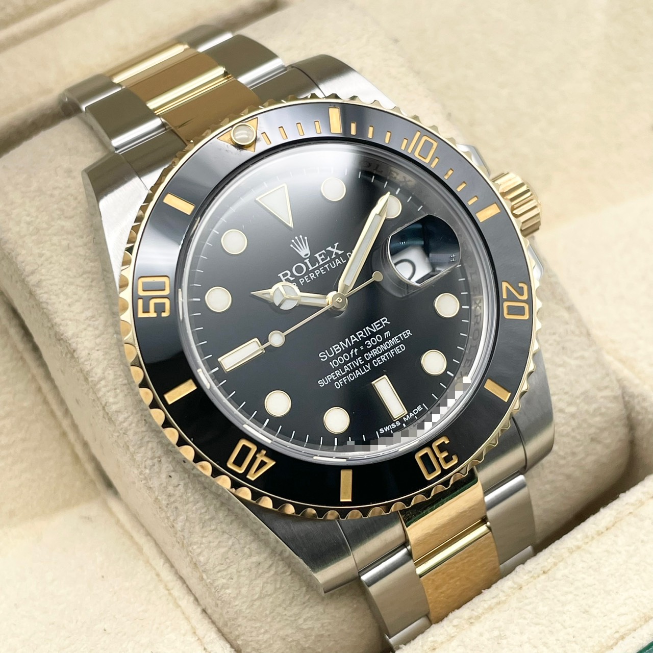 【超美品！】ロレックス サブマリーナデイト 116613LN オイスターブレスレット ブラック 40mm