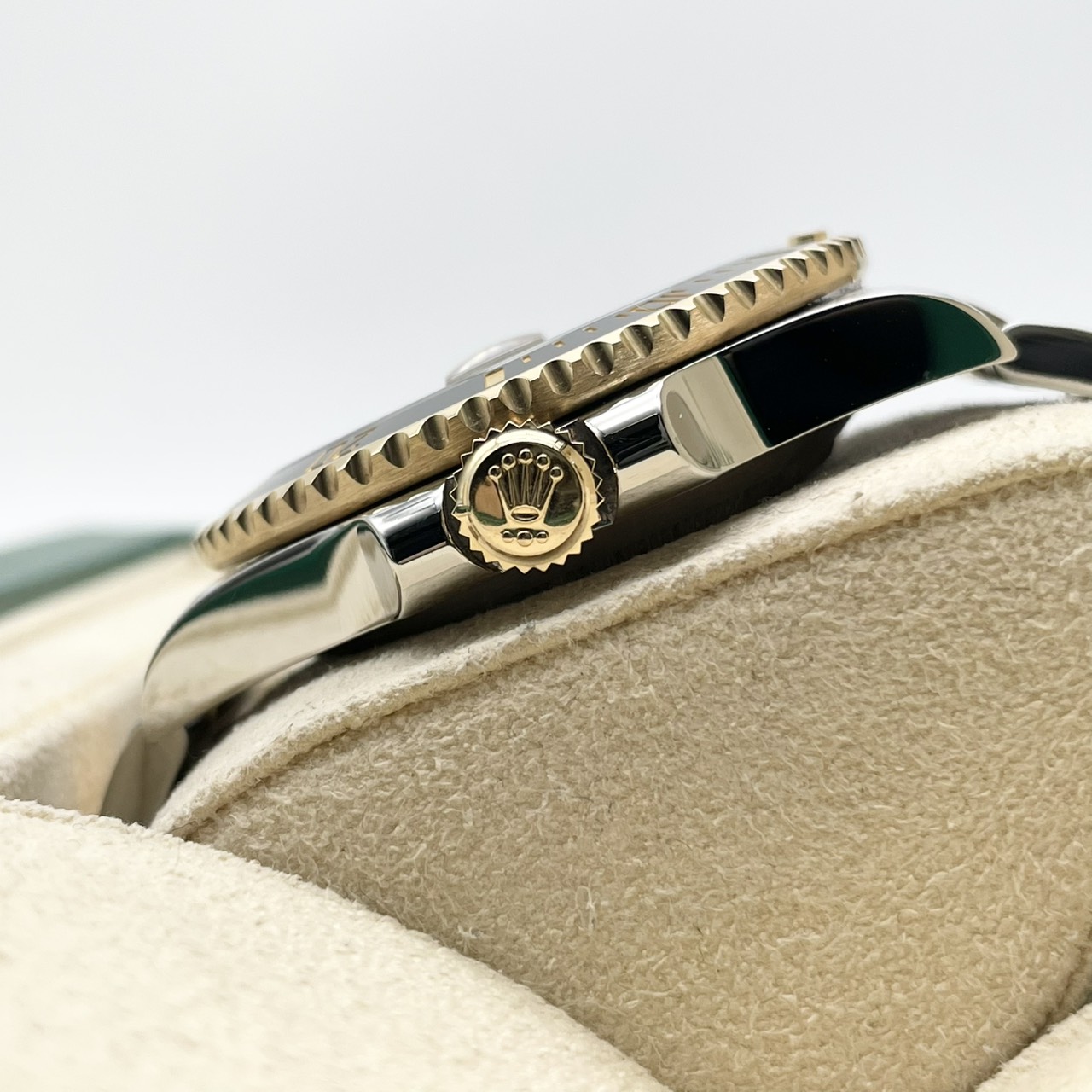 【超美品！】ロレックス サブマリーナデイト 116613LN オイスターブレスレット ブラック 40mm