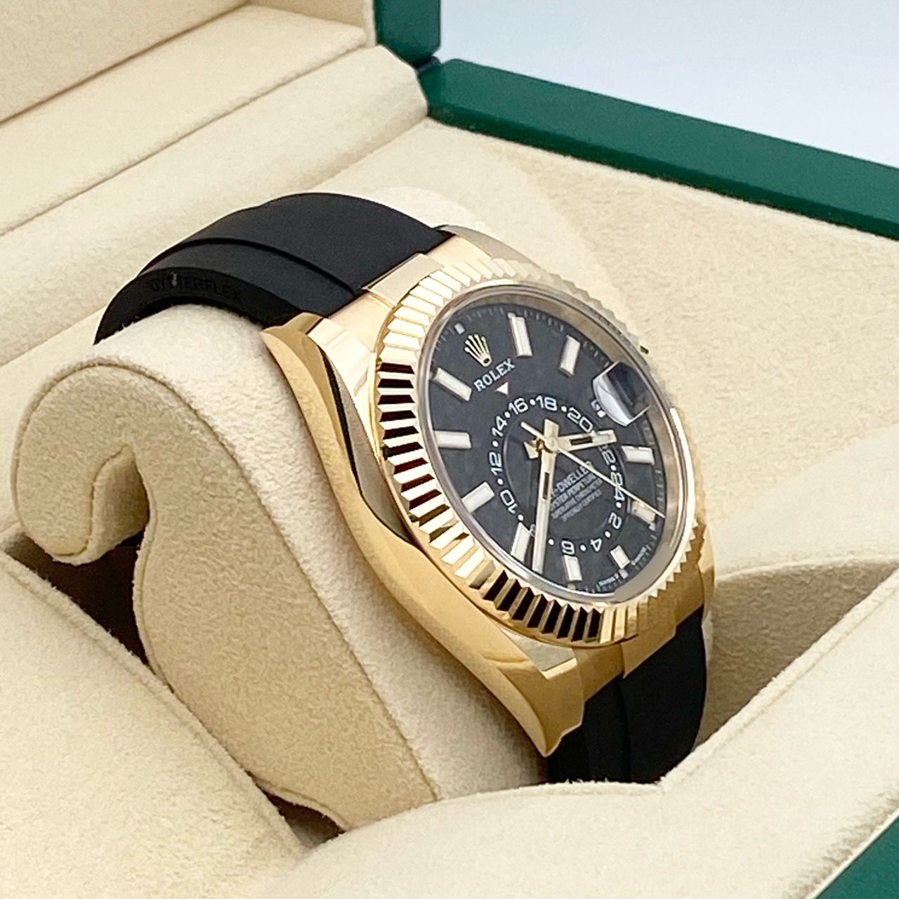 ロレックス スカイドゥエラー 326238 ブラック 40mm