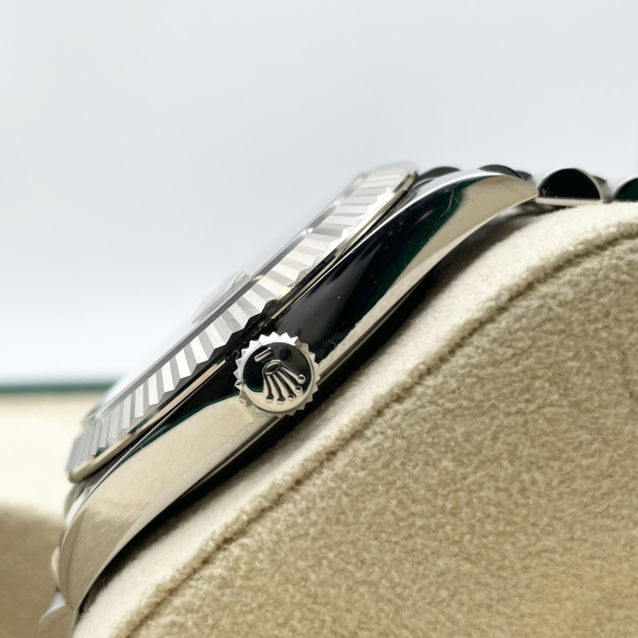 ロレックス デイトジャスト 126334 ブラック ジュビリーブレス 41mm