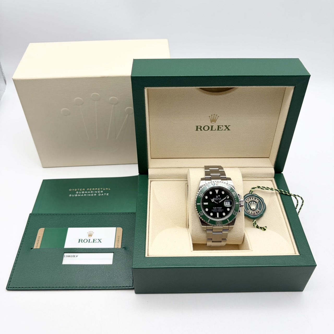 ロレックス サブマリーナーデイト 116610LV グリーン オイスターブレス 40mm