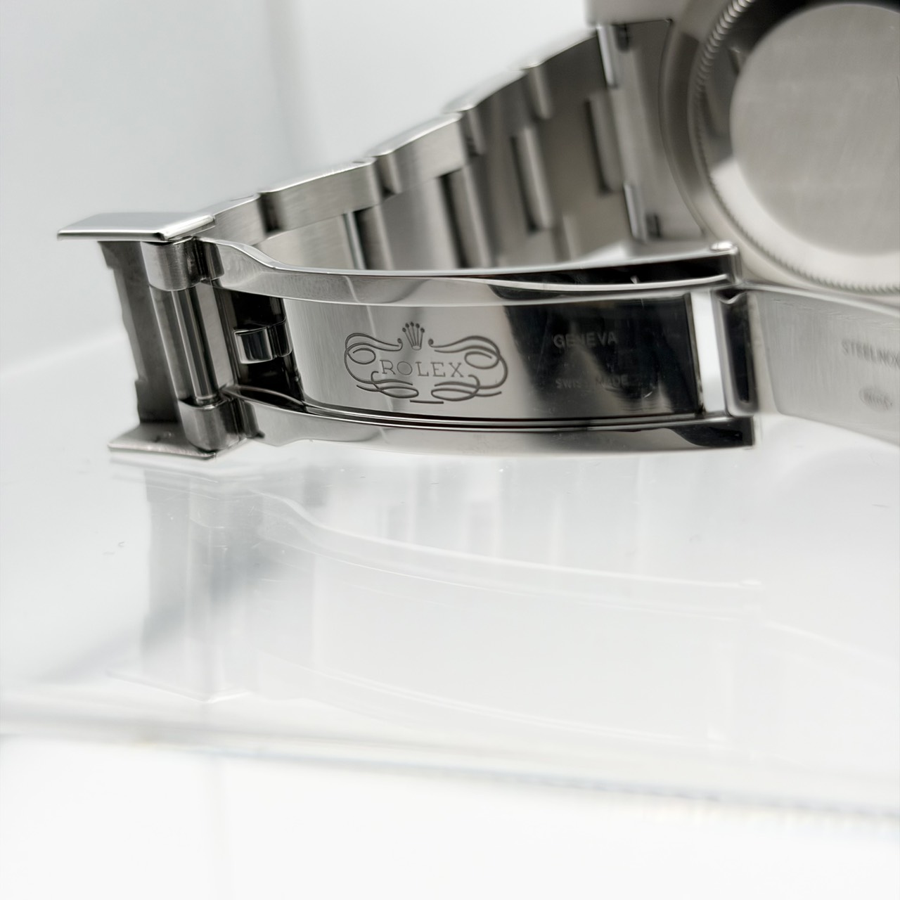 ロレックス サブマリーナーデイト 116610LV グリーン オイスターブレス 40mm