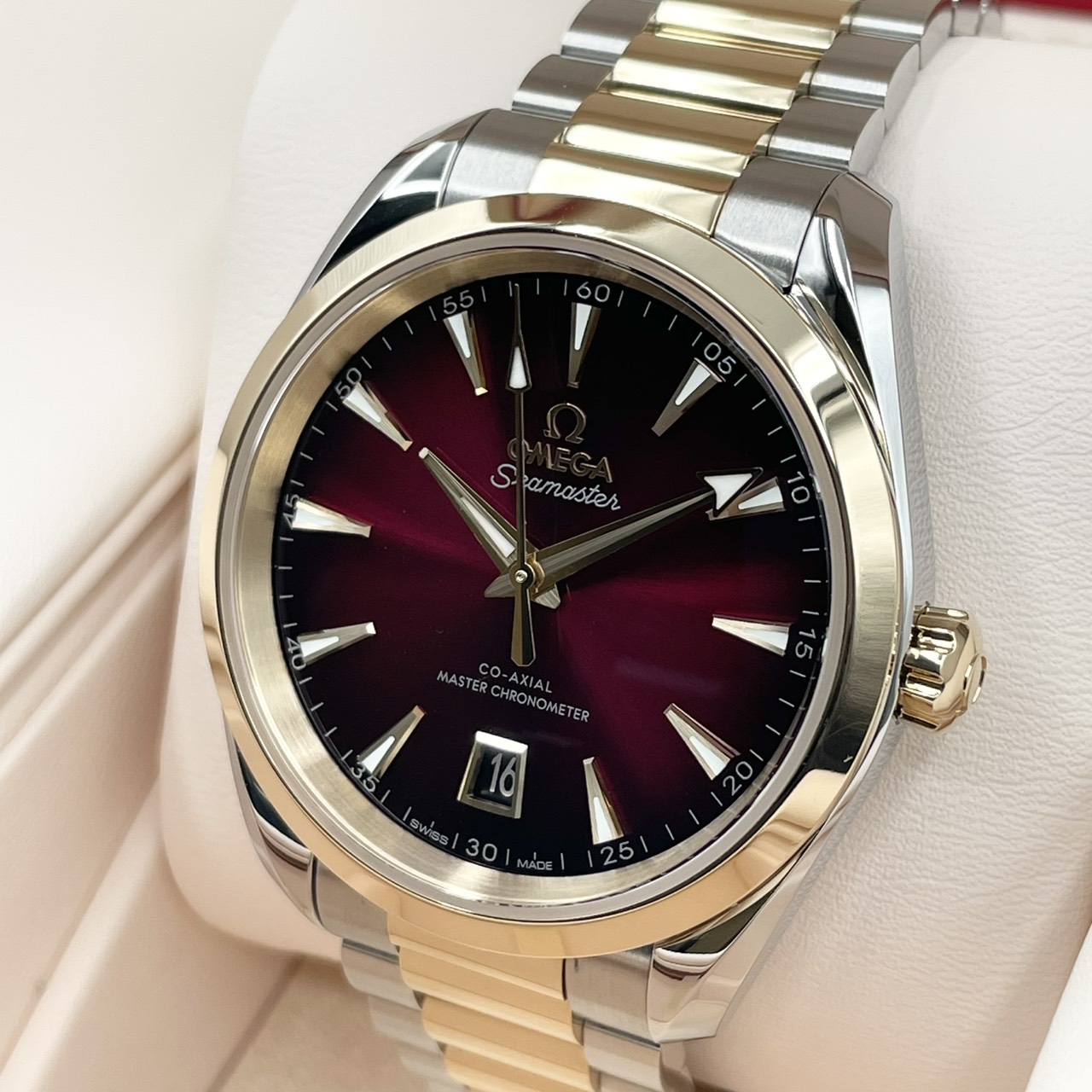 オメガ シーマスター アクアテラ 220.20.38.20.10.002 ステンレススチール レッド 38mm