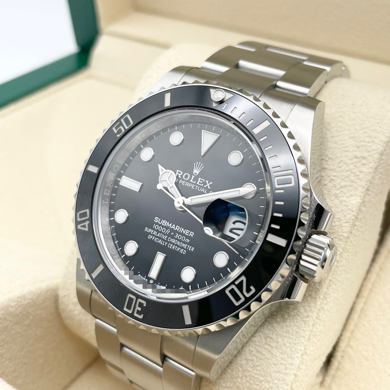 ロレックス サブマリーナーデイト 126610LN ブラック 41mm