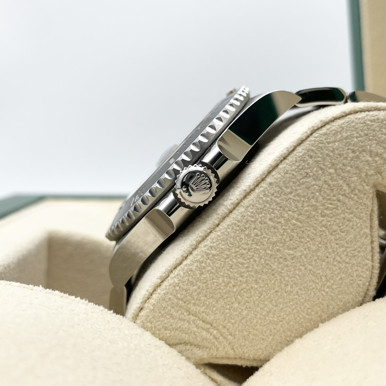 ロレックス サブマリーナーデイト 126610LN ブラック 41mm