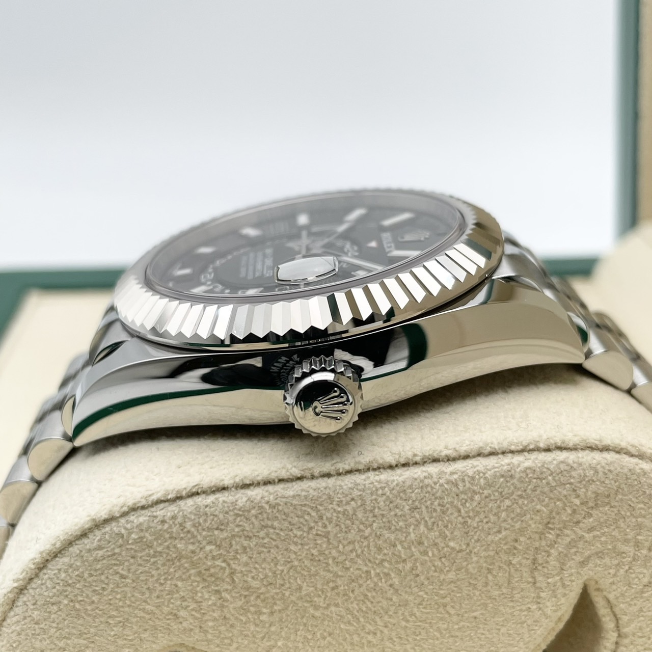 ロレックス スカイドゥエラー 336934 ブラック 42mm