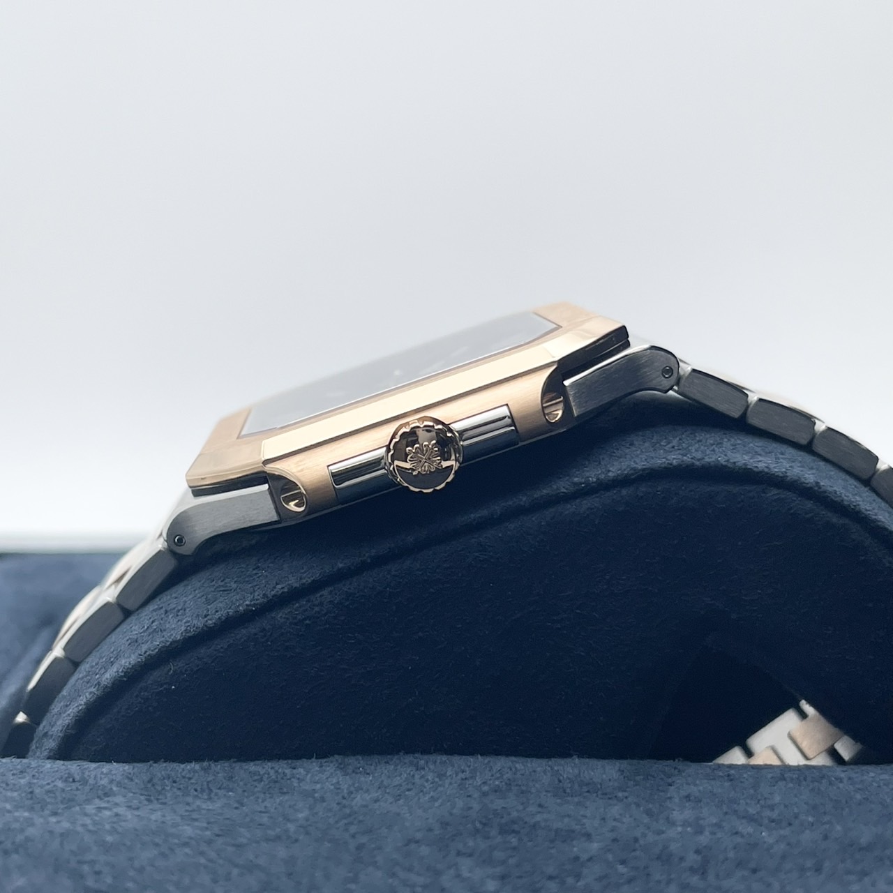 パテックフィリップ キュビタス 5821/1AR-001 ブルー・ソレイユ 	SS/RG 45mm