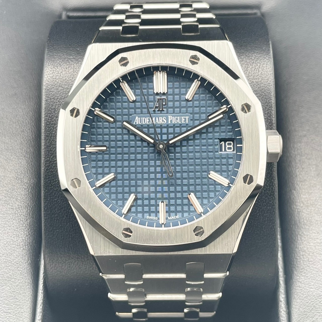 オーデマピゲ ロイヤルオーク 15500ST.OO.1220ST.01 ブルー 41mm