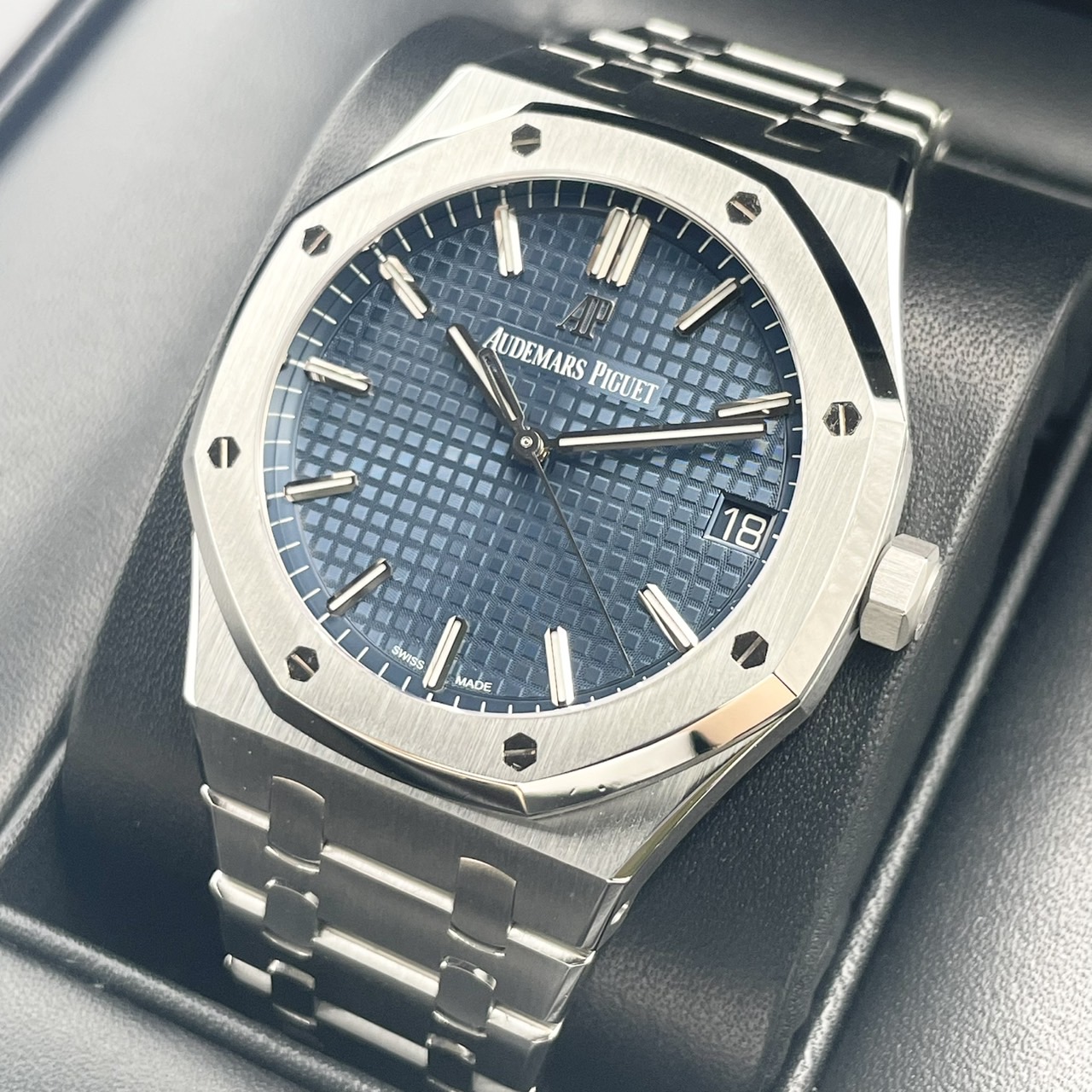 オーデマピゲ ロイヤルオーク 15500ST.OO.1220ST.01 ブルー 41mm