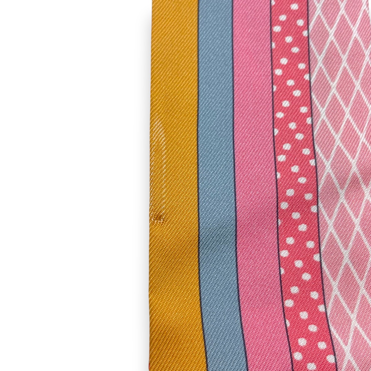 エルメス ツイリー グラン・テアトル・ヌーヴォー ピンク/イエロー/マルチカラー シルク100％