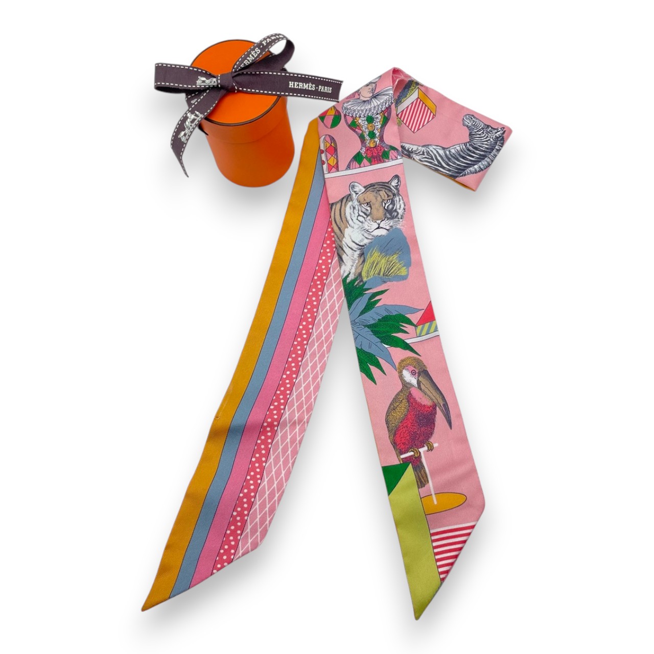 エルメス ツイリー グラン・テアトル・ヌーヴォー ピンク/イエロー/マルチカラー シルク100％