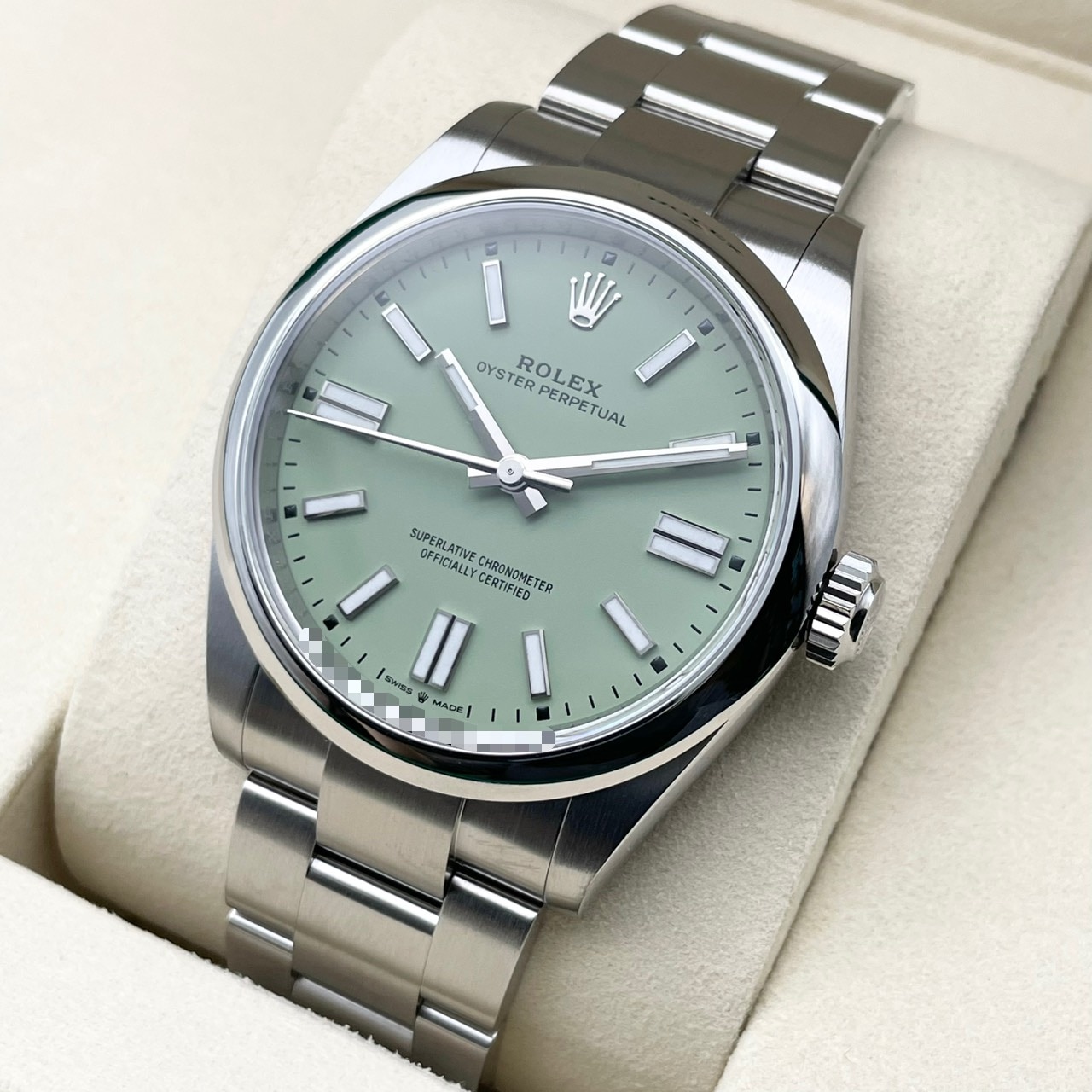 ロレックス オイスターパーペチュアル 134300 ピスタチオグリーン 41mm