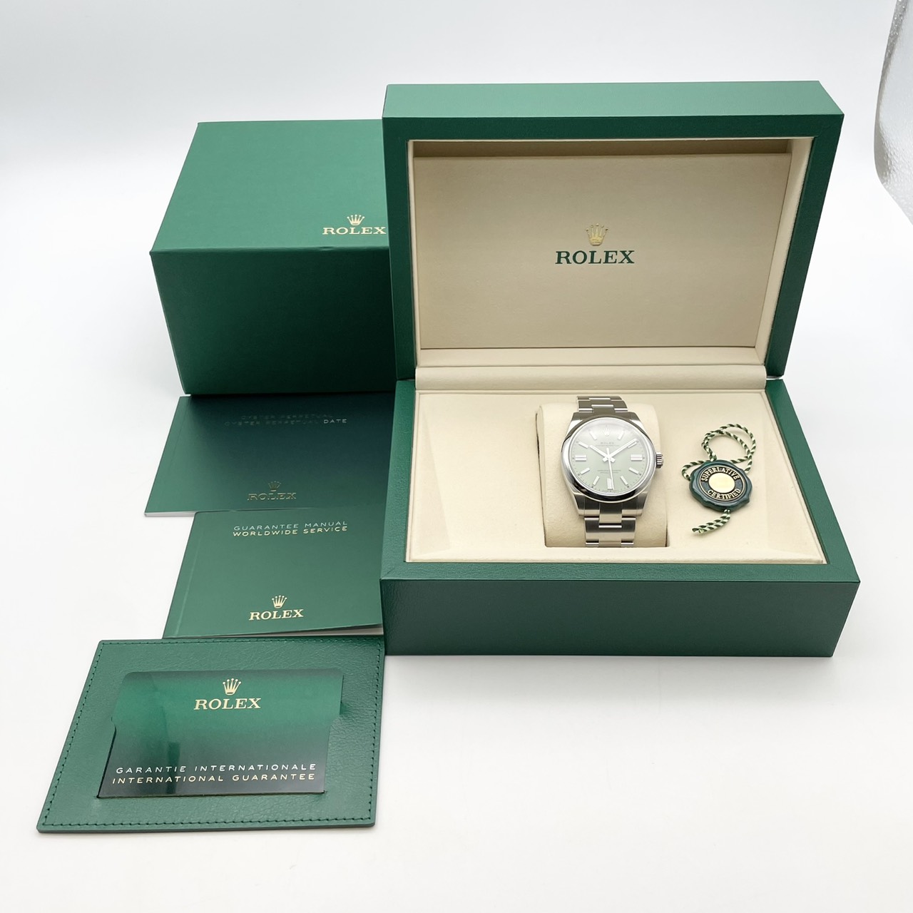 ロレックス オイスターパーペチュアル 134300 ピスタチオグリーン 41mm