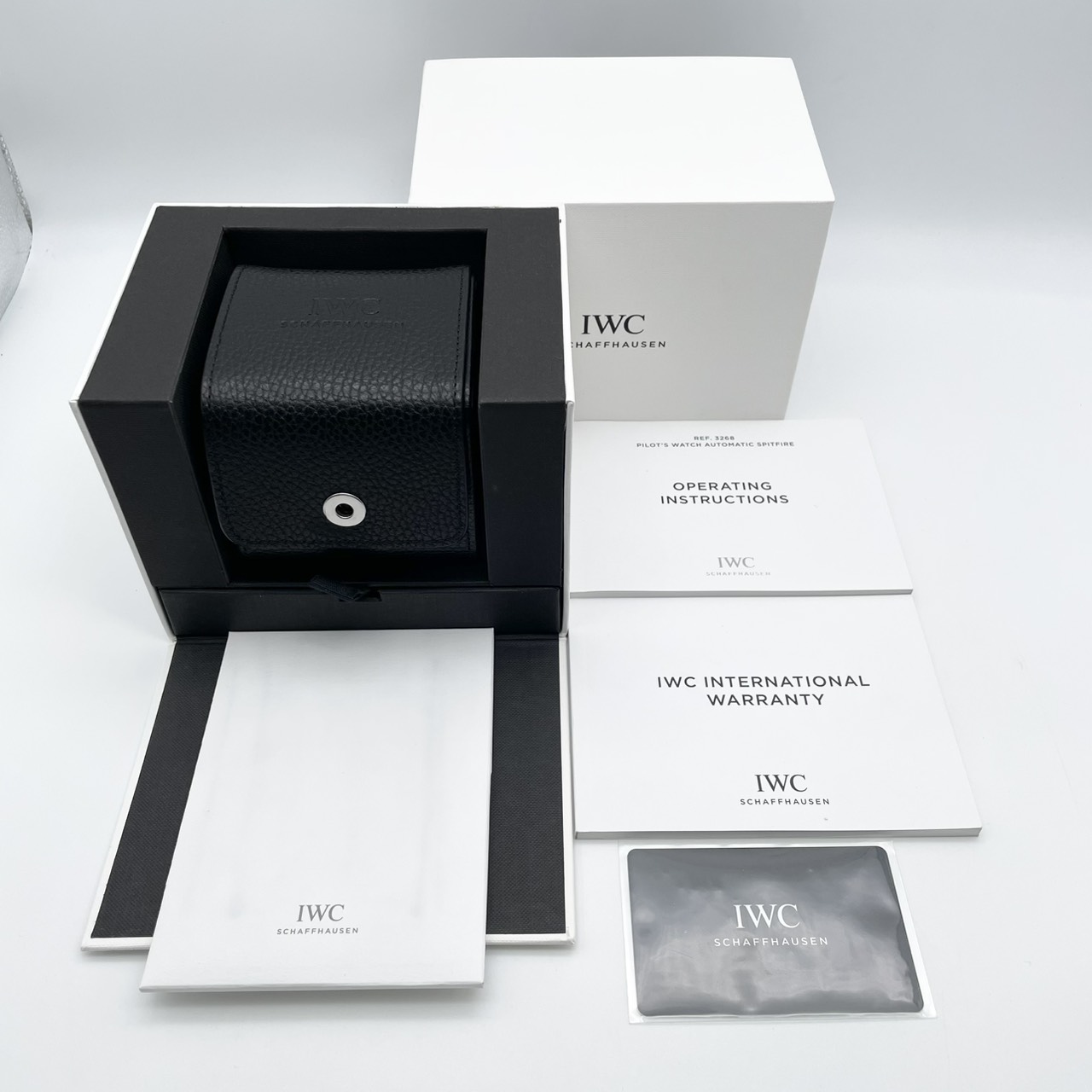 【定価約72万円！】IWC アイ・ダブリュー・シー　パイロット IW326801 スピットファイア ステンレススチール ブラック 39mm