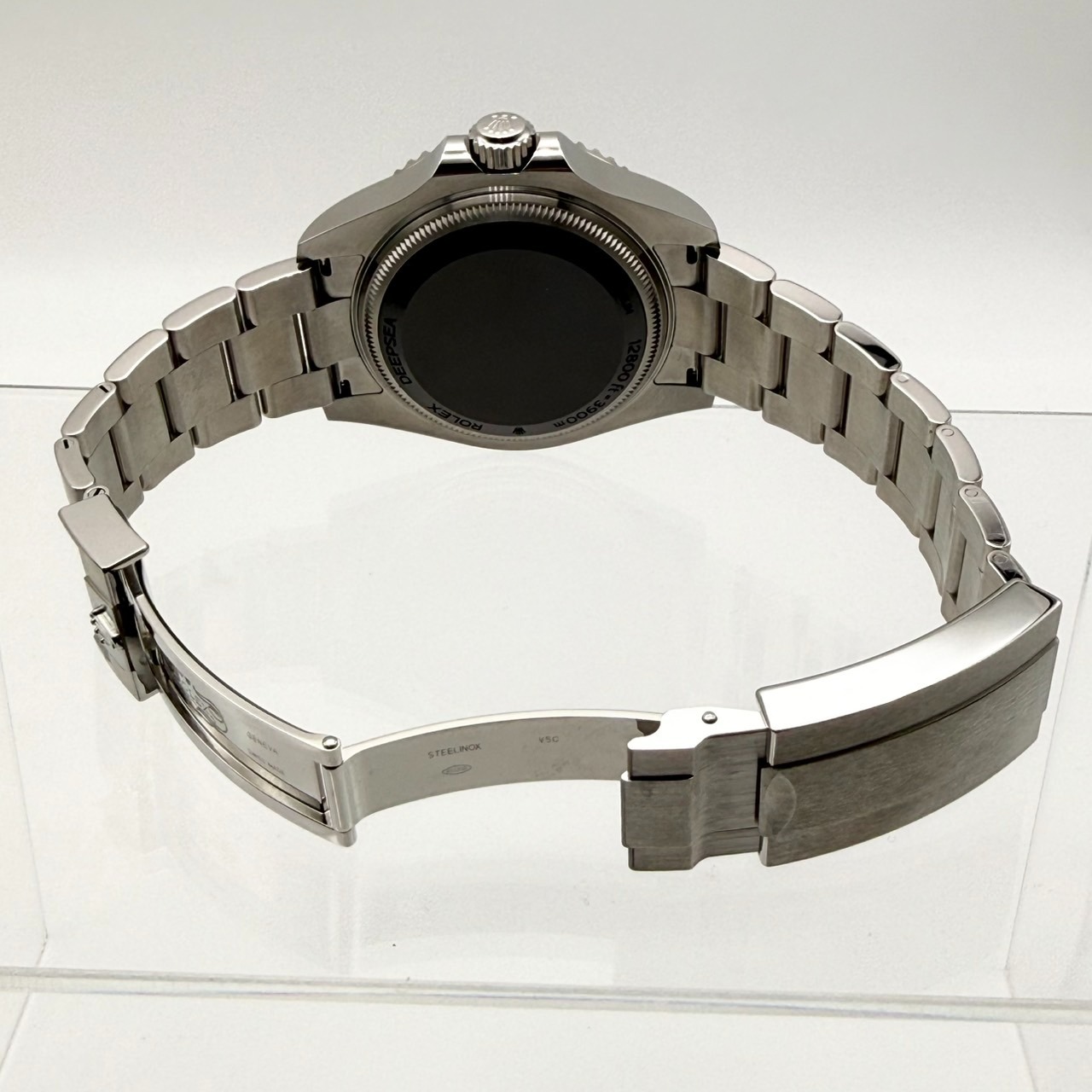 ロレックス シードゥエラーディープシー 136660 ブラック 44mm