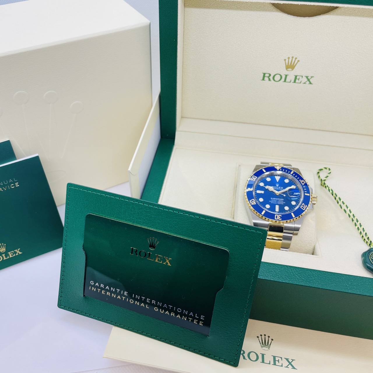 ロレックス サブマリーナ デイト 126613LB オイスターブレスレット ロイヤルブルー