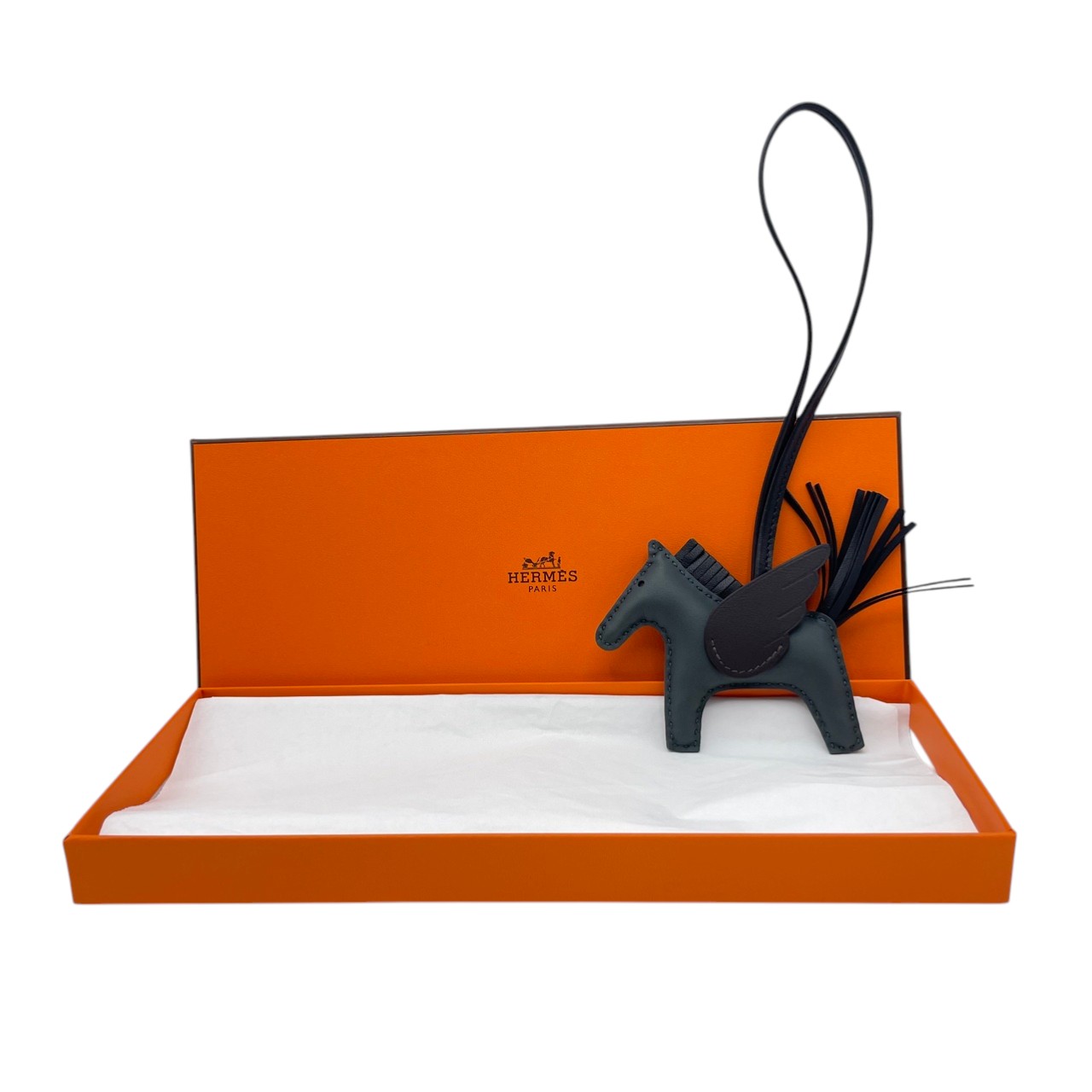 エルメス ペガサスチャーム PM ヴェールマングローブ/ノワール/べブラン K刻印