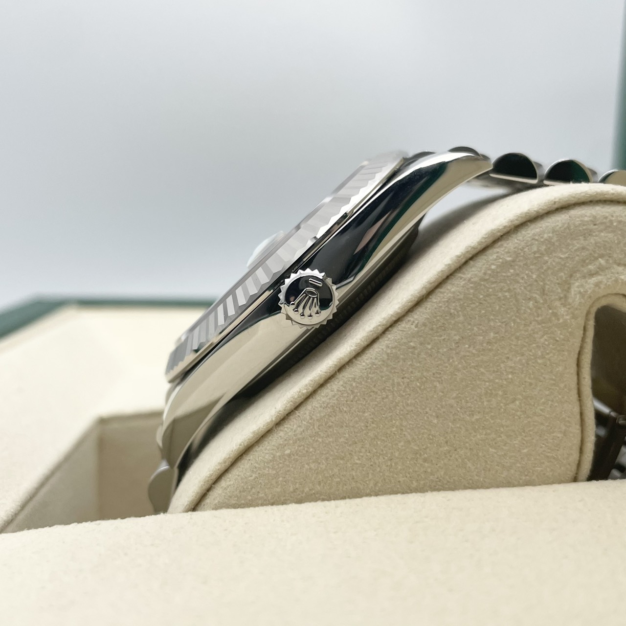 ロレックス デイトジャスト 126334 スレート ジュビリーブレス 41mm