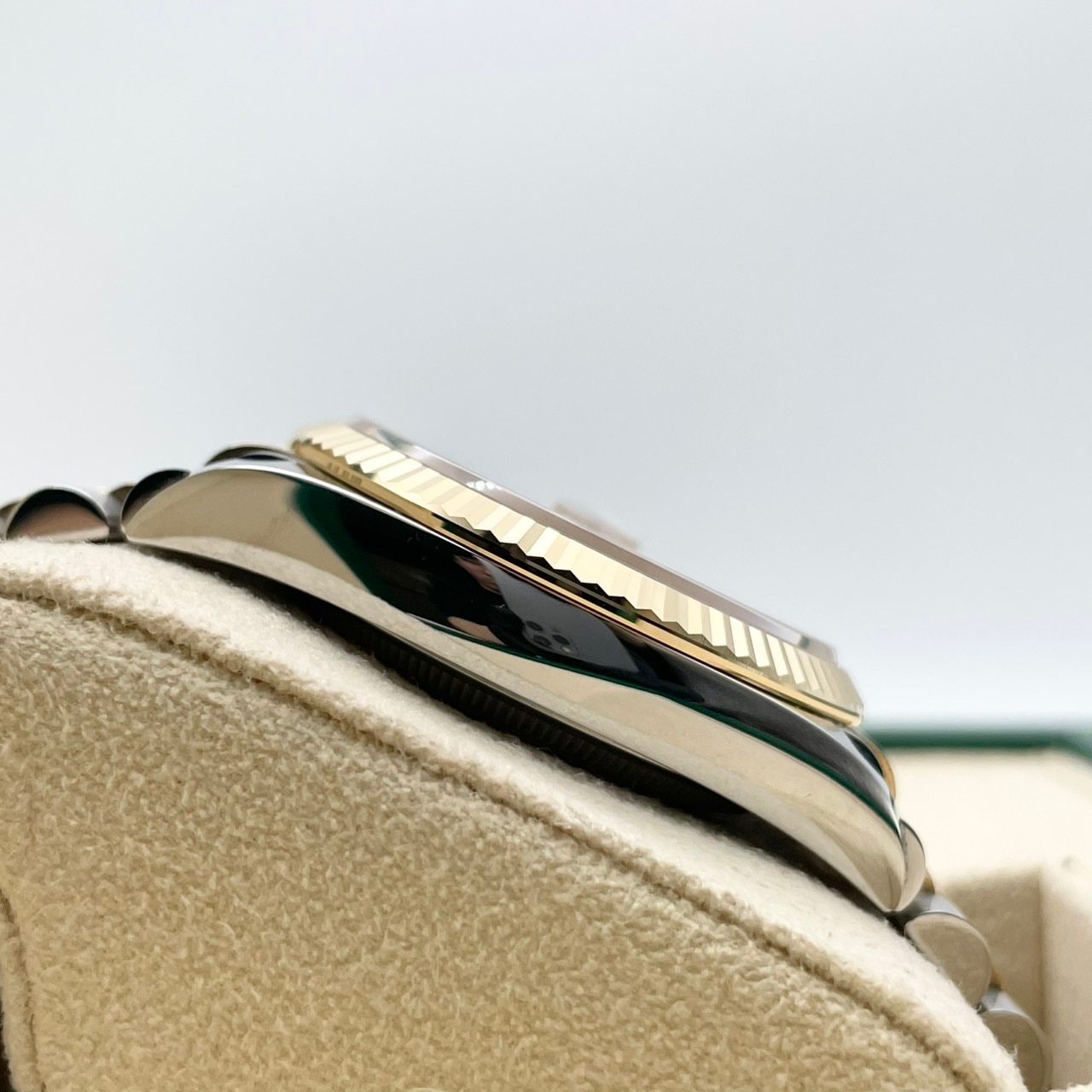 ロレックス デイトジャスト 126233G シャンパンカラー ジュビリーブレス 36mm