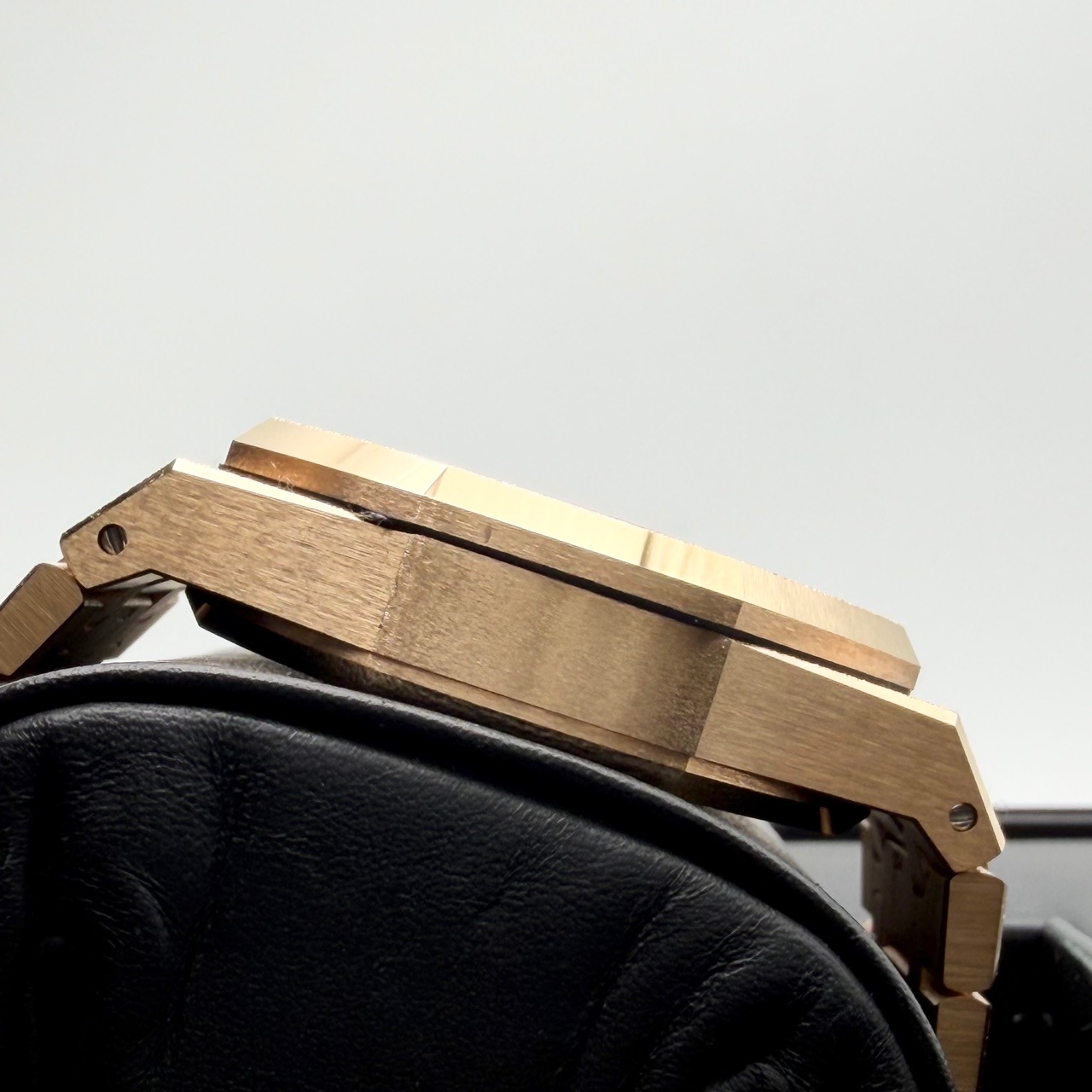 オーデマピゲ ロイヤルオーク 26239OR.GG.1224OR.01 フロステッドゴールド ブルーグランドタペストリー 41mm