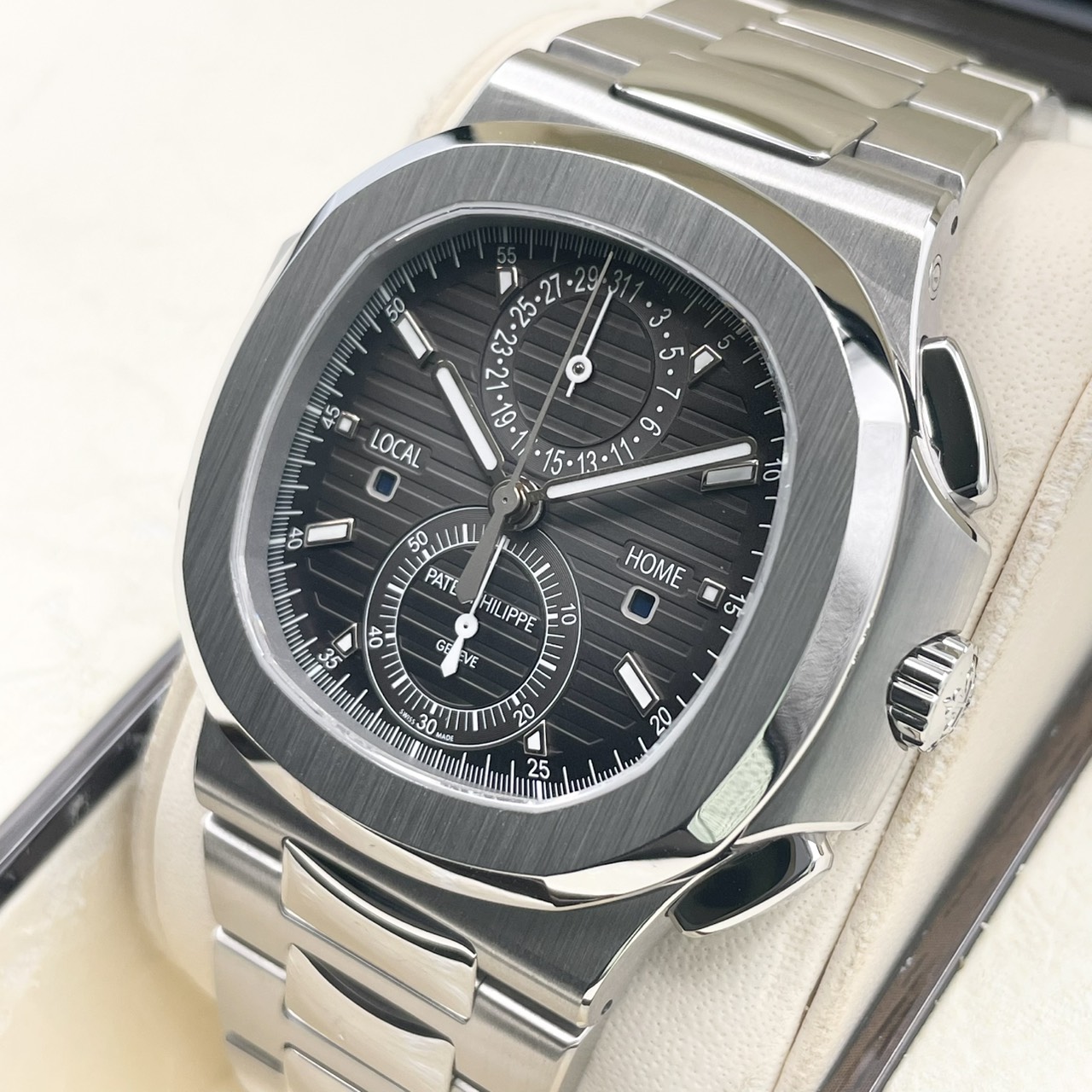 パテックフィリップ ノーチラス トラベルタイム 5990/1A-001 ブラックグラデーション 40.5mm