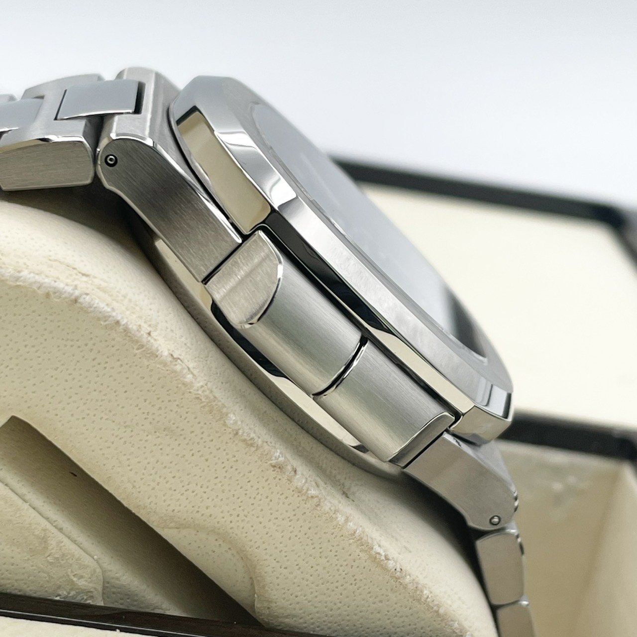 パテックフィリップ ノーチラス トラベルタイム 5990/1A-001 ブラックグラデーション 40.5mm