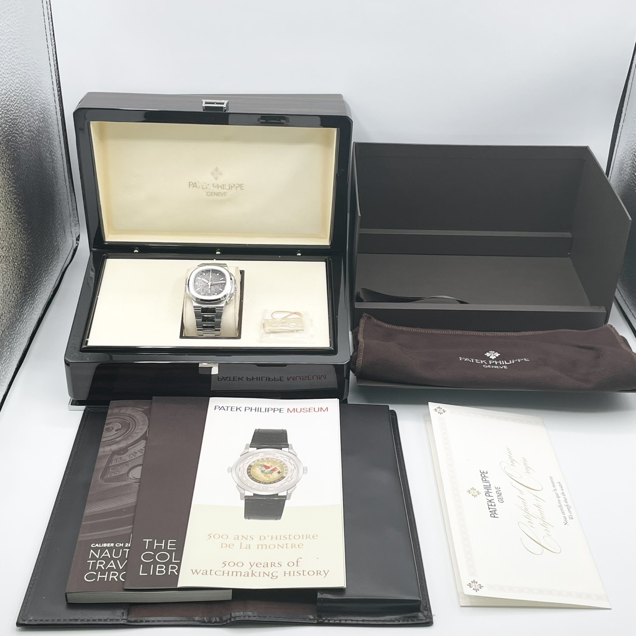 パテックフィリップ ノーチラス トラベルタイム 5990/1A-001 ブラックグラデーション 40.5mm
