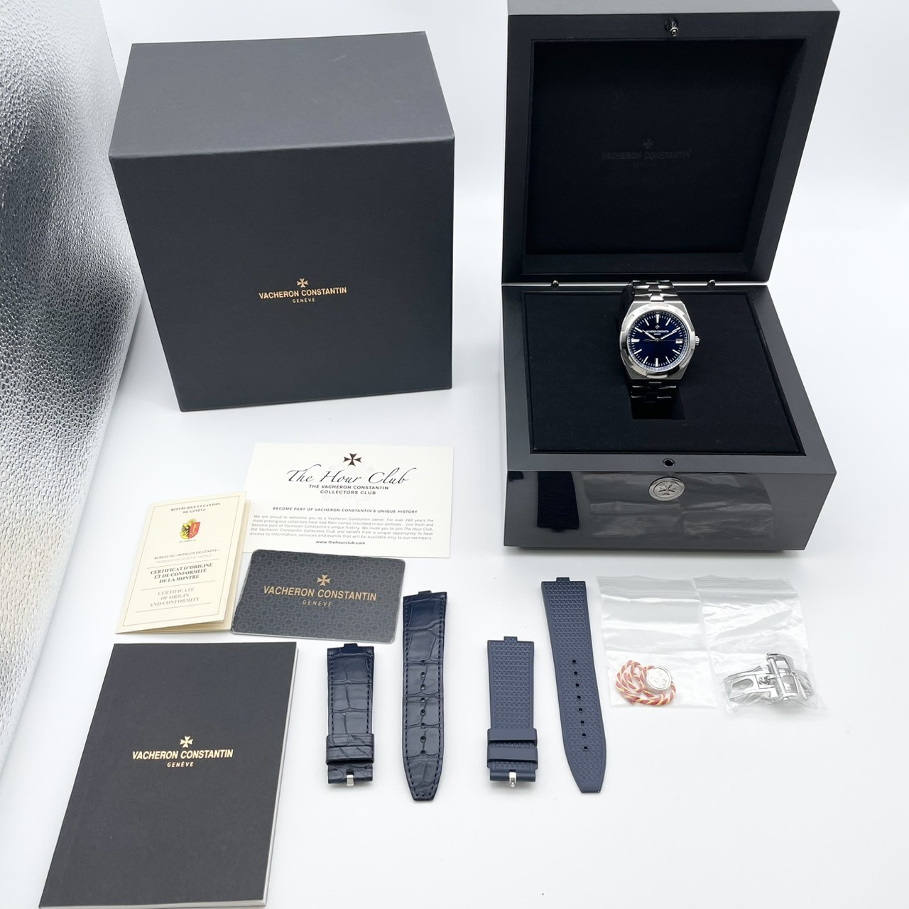 ヴァシュロンコンスタンタン オーヴァーシーズ 4500V/110A-B128 ブルー ステンレススチール 41mm