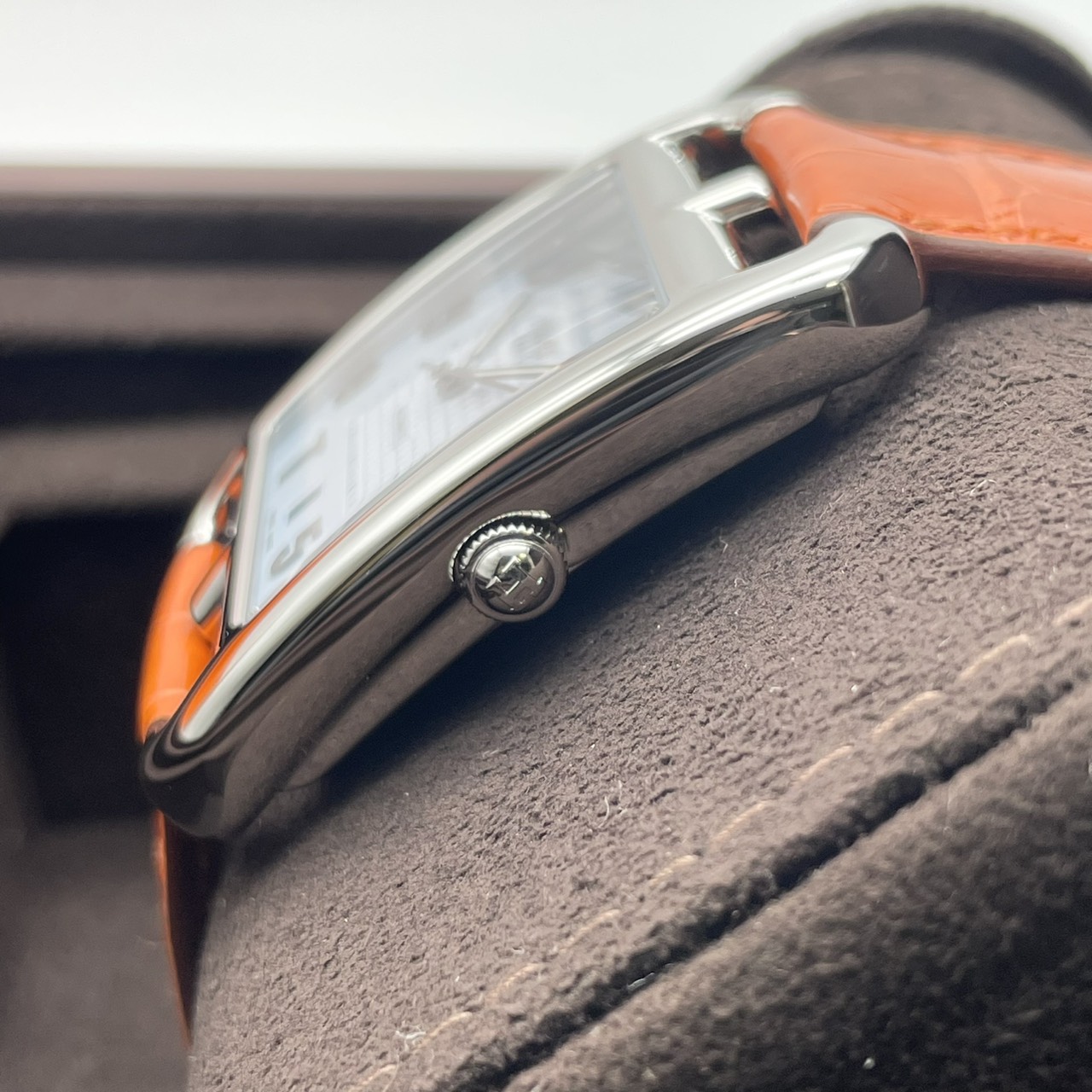 HERMES 時計　正規品　箱冊子付き 保証書日付2026年3月】エルメス ケープゴット CD7.810C 35.4mm×36.5mm