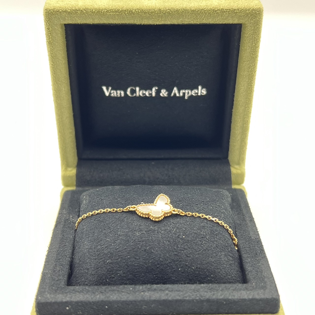 ヴァンクリーフ＆アーペル パピヨン ホワイトシェル