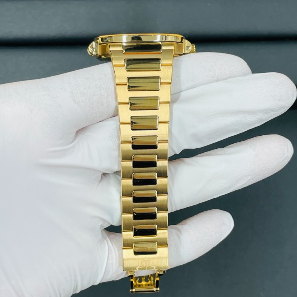パテックフィリップ ノーチラス 7118/1R?001 ローズゴールド 2020年ギャラ