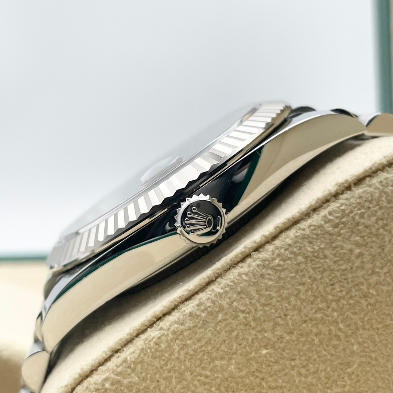 ロレックス デイトジャスト 126334 スレート ローマン ジュビリーブレス 41mm