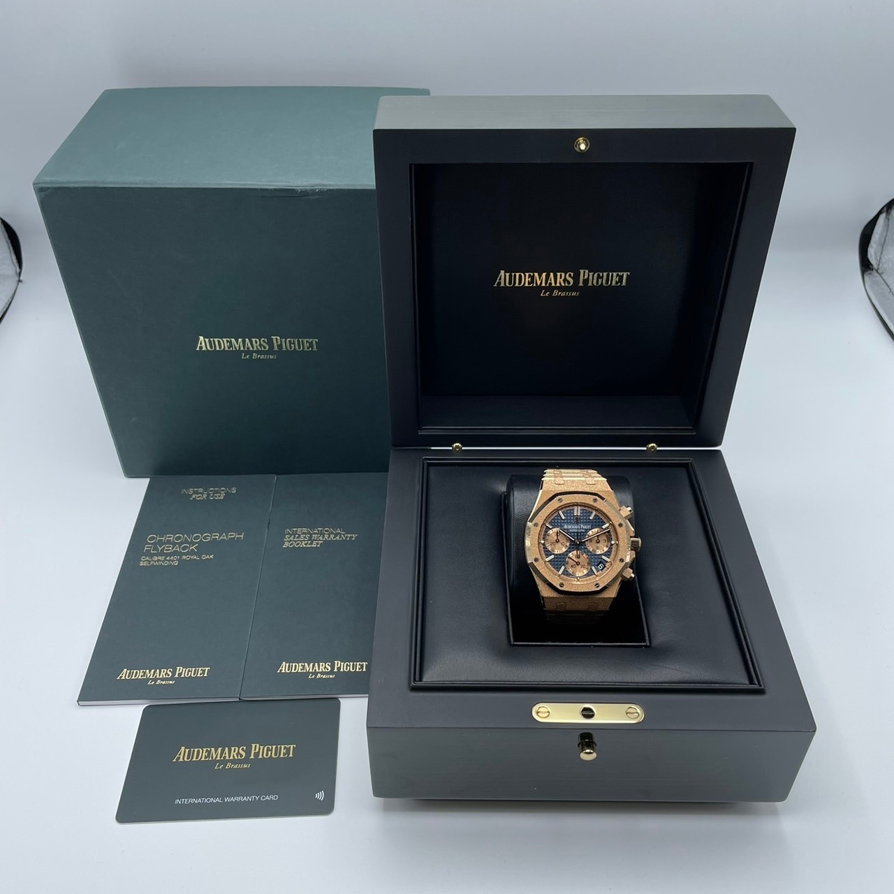 オーデマピゲ ロイヤルオーク 26239OR.GG.1224OR.01 フロステッドゴールド ブルーグランドタペストリー 41mm