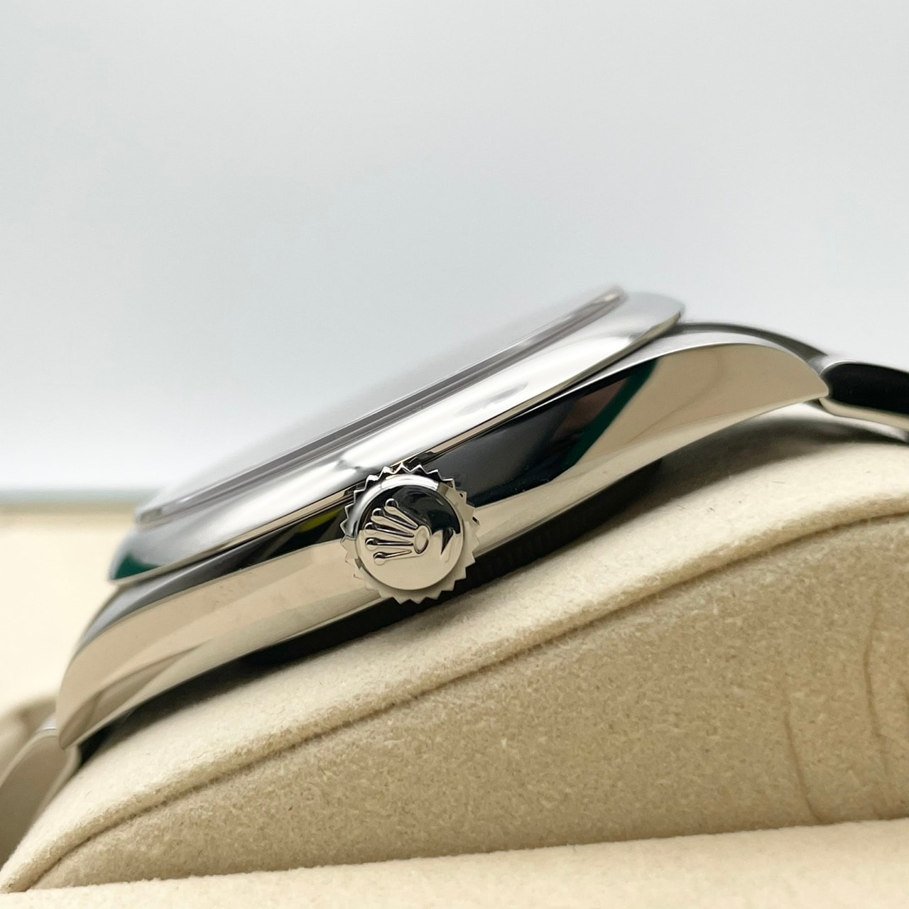 ロレックス オイスターパーペチュアル 134300 グリーン オイスターブレスレット 41mm