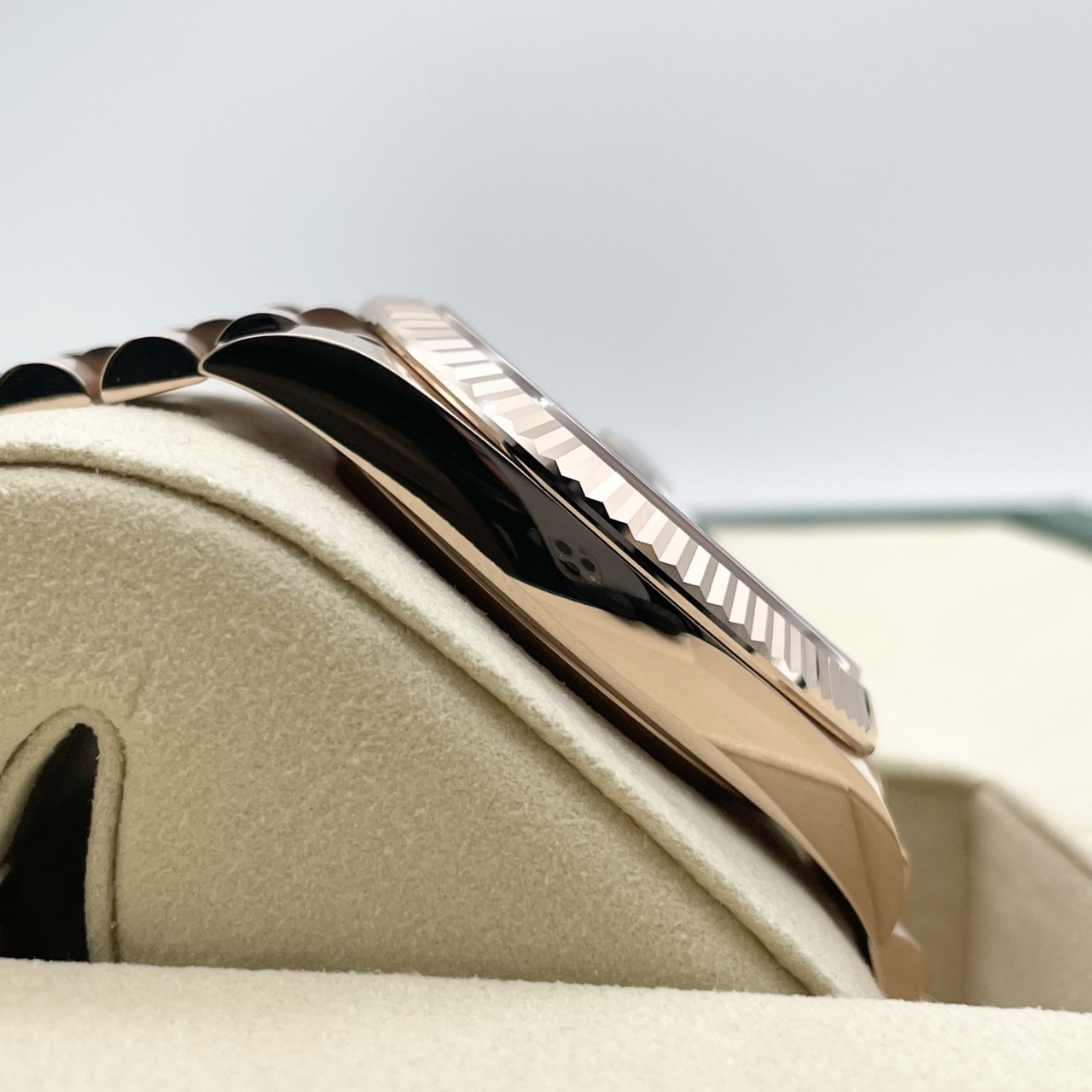 ロレックス デイデイト 228235 オリーブグリーン ローマン エバーローズゴールド 40mm