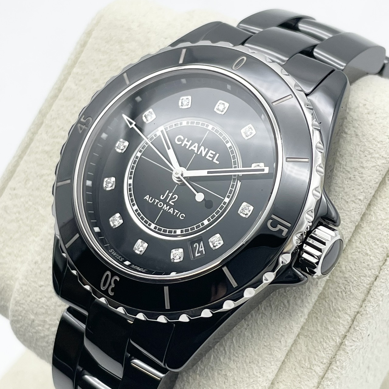 シャネル J12 H5702 ブラックセラミック 38mm