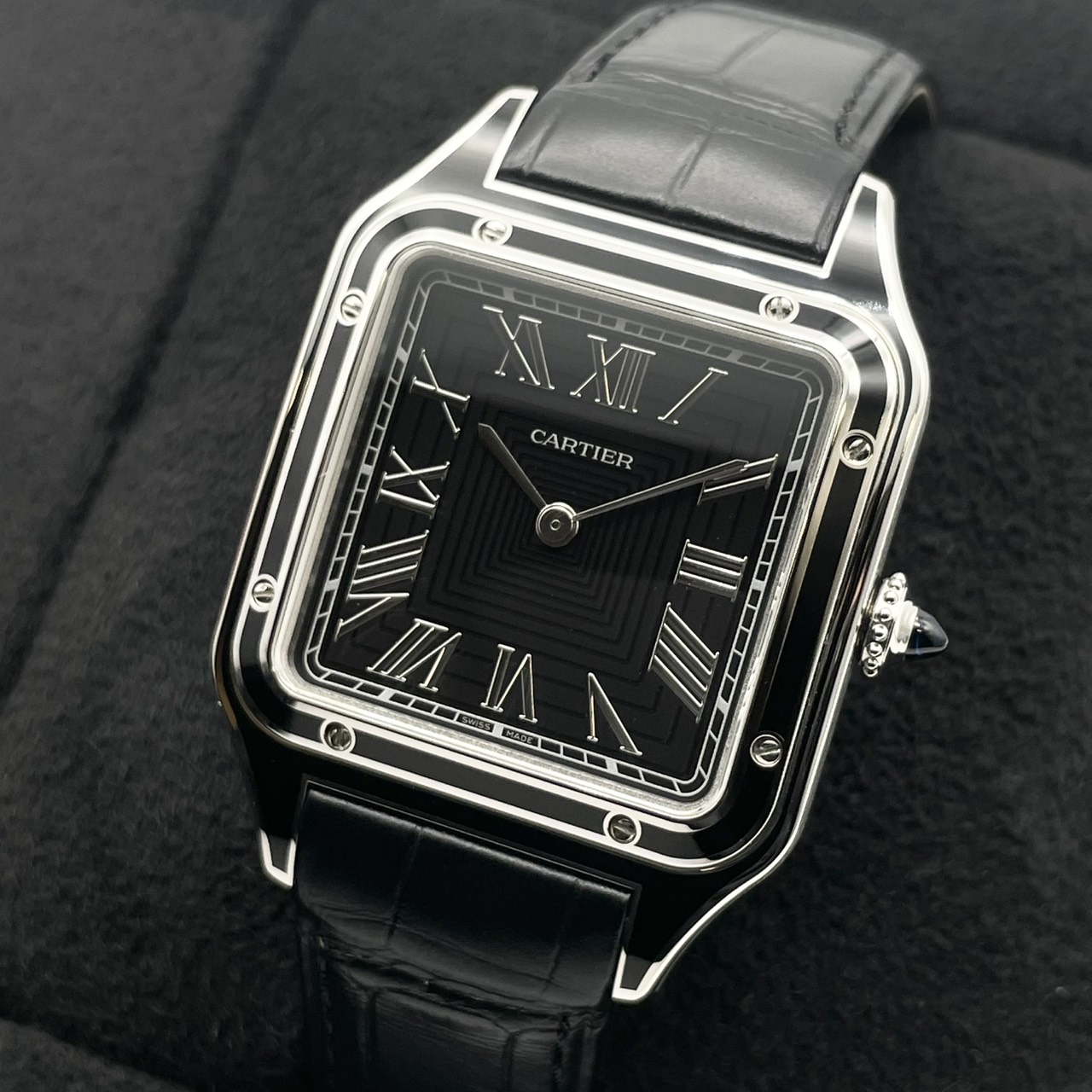 【国内定価約141万円！】カルティエ サントスデュモン WSSA0046 ブラック 43.5mm×31.4mm