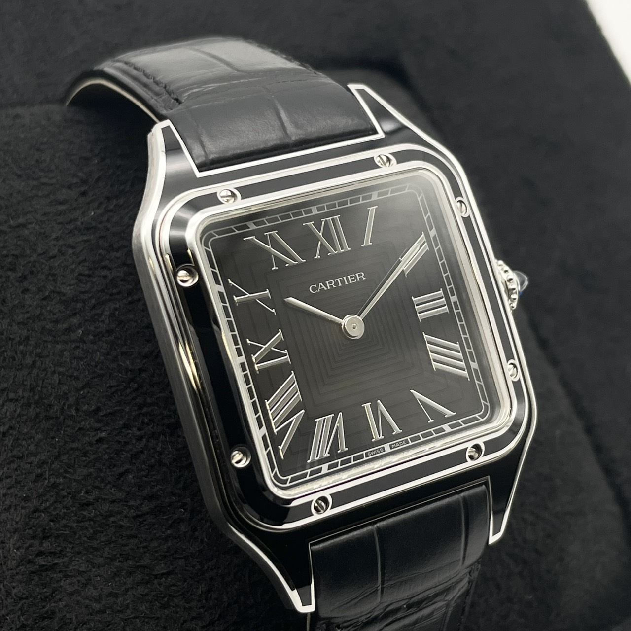 【国内定価約141万円！】カルティエ サントスデュモン WSSA0046 ブラック 43.5mm×31.4mm