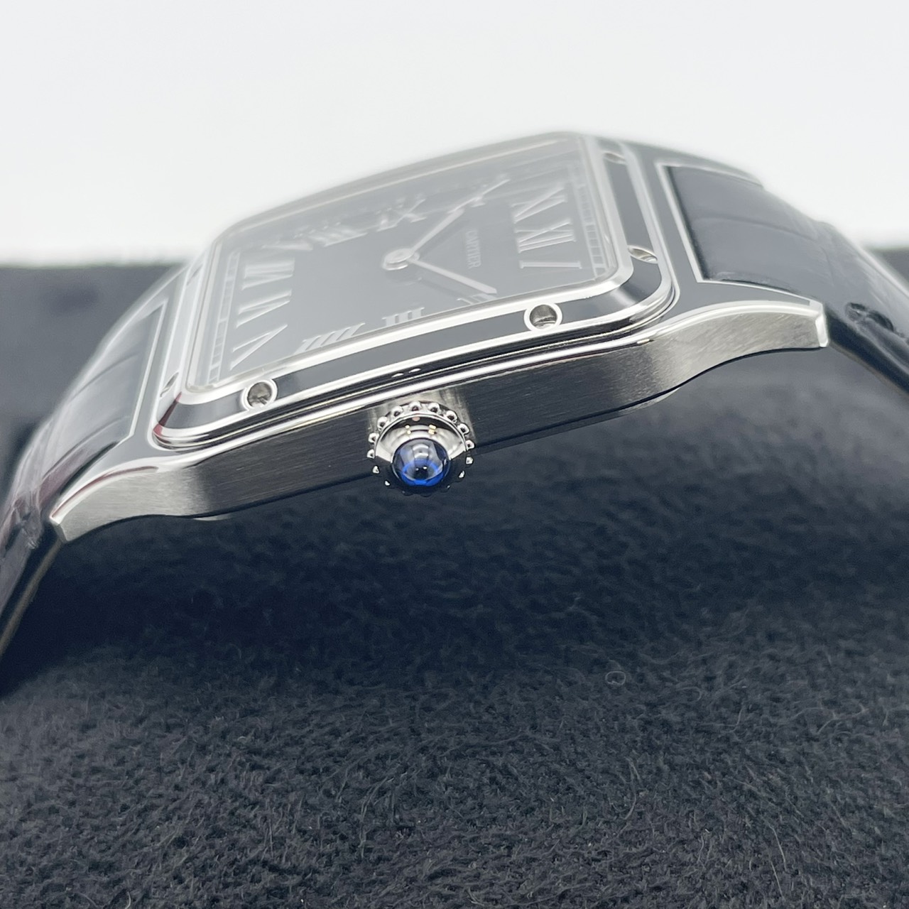 【国内定価約141万円！】カルティエ サントスデュモン WSSA0046 ブラック 43.5mm×31.4mm