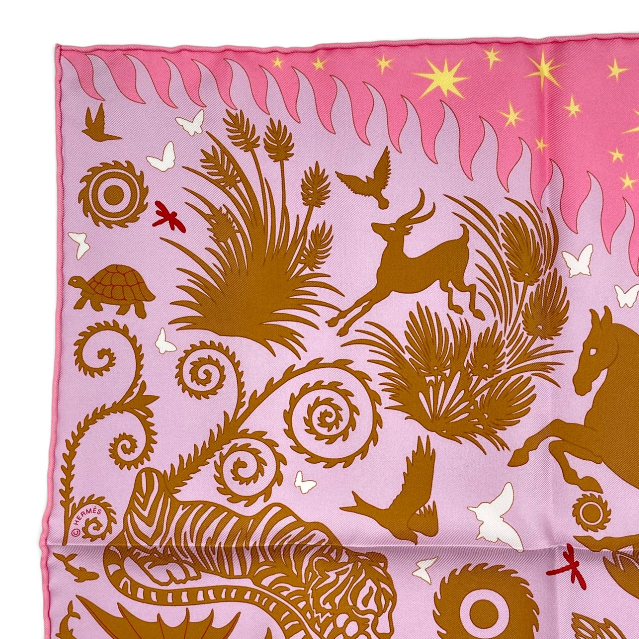 エルメス ガヴロッシュ オルフェウスの魅力に誘われて・デタイユ Sous le Charme d'Orphee Detail 42×43 ピンク/キャラメル /グリーン シルク100％