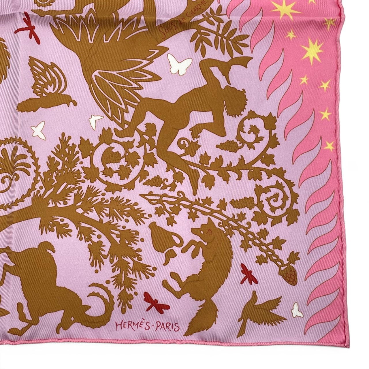 エルメス ガヴロッシュ オルフェウスの魅力に誘われて・デタイユ Sous le Charme d'Orphee Detail 42×43 ピンク/キャラメル /グリーン シルク100％