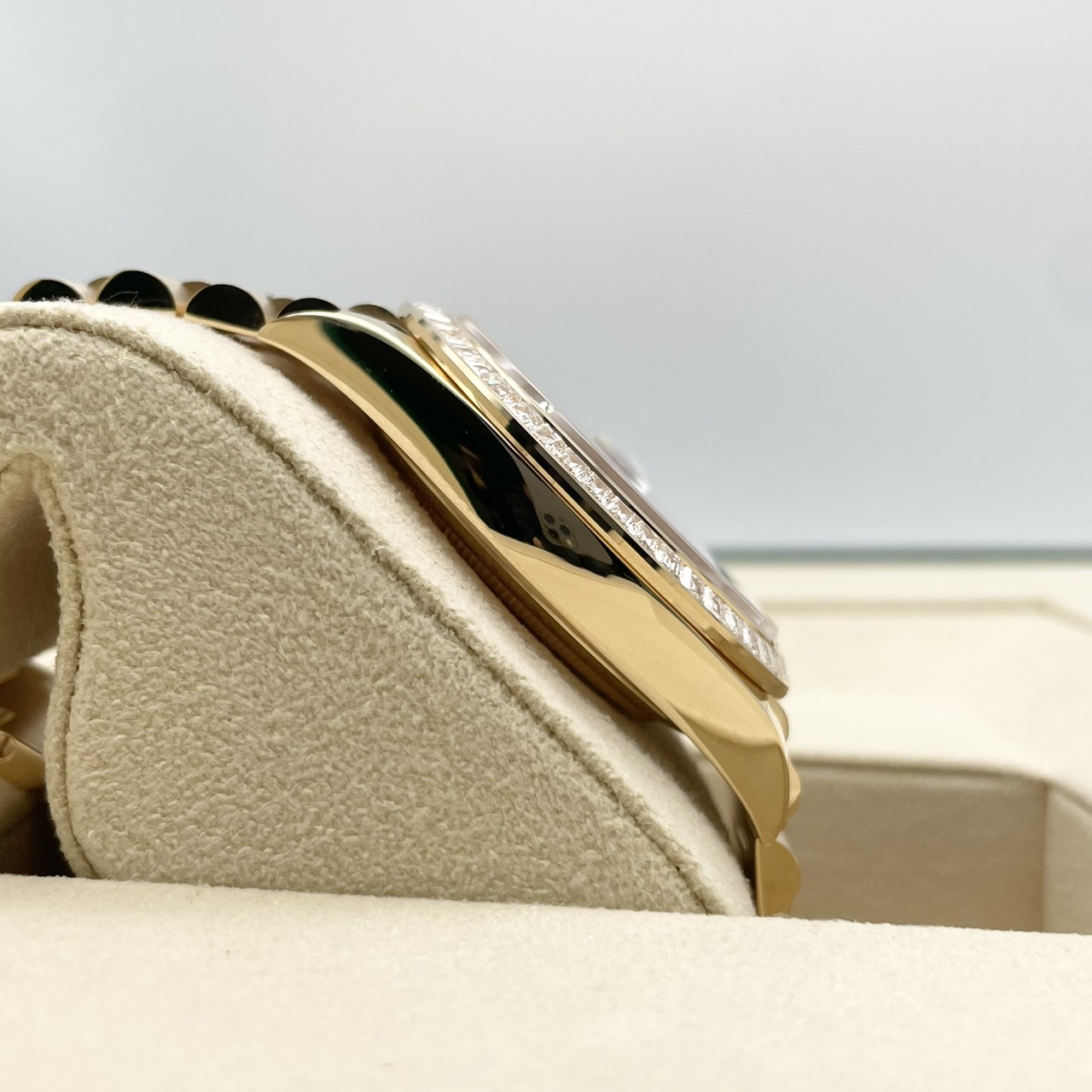 ロレックス デイデイト 228398TBR グリーンオンブレ 40mm