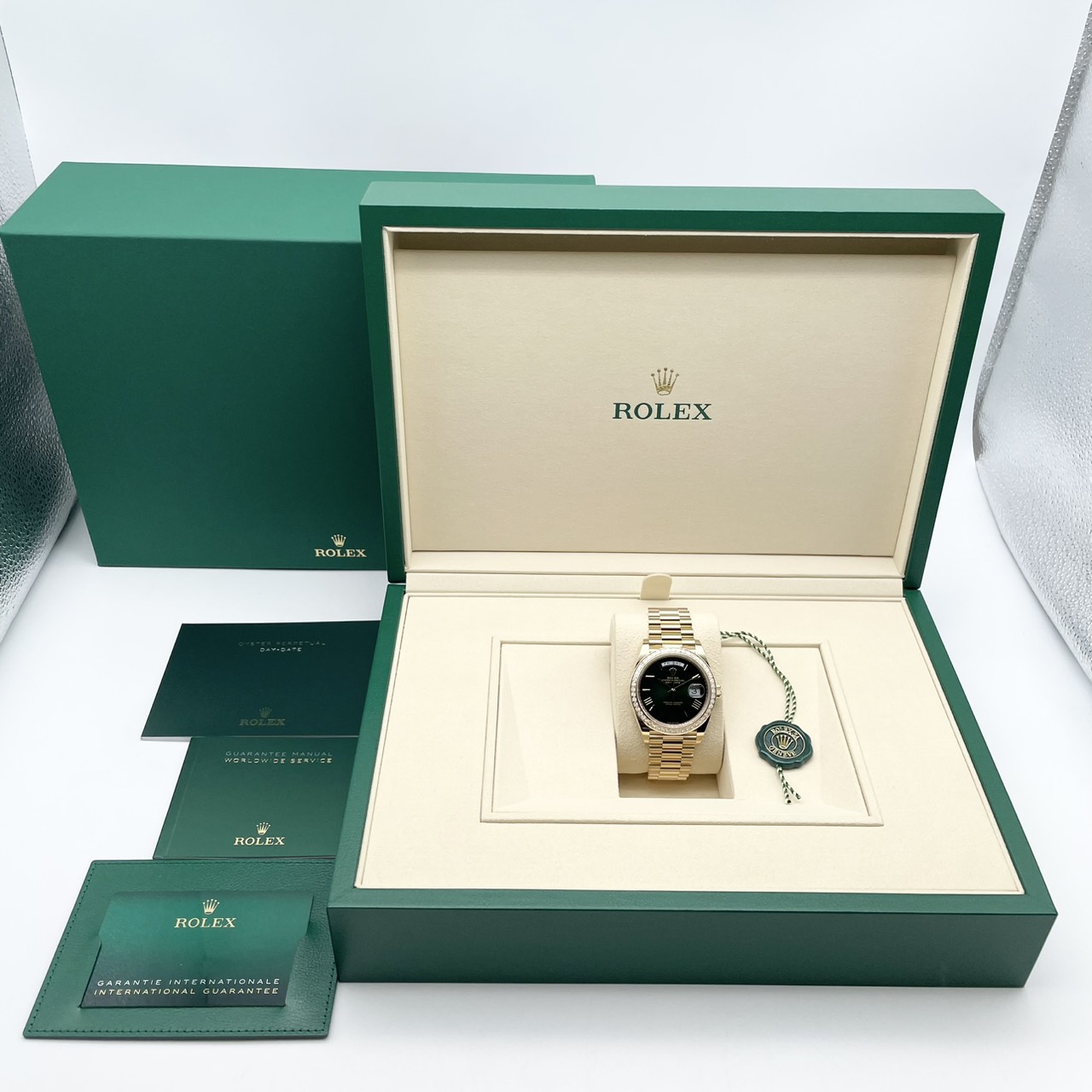 ロレックス デイデイト 228398TBR グリーンオンブレ 40mm