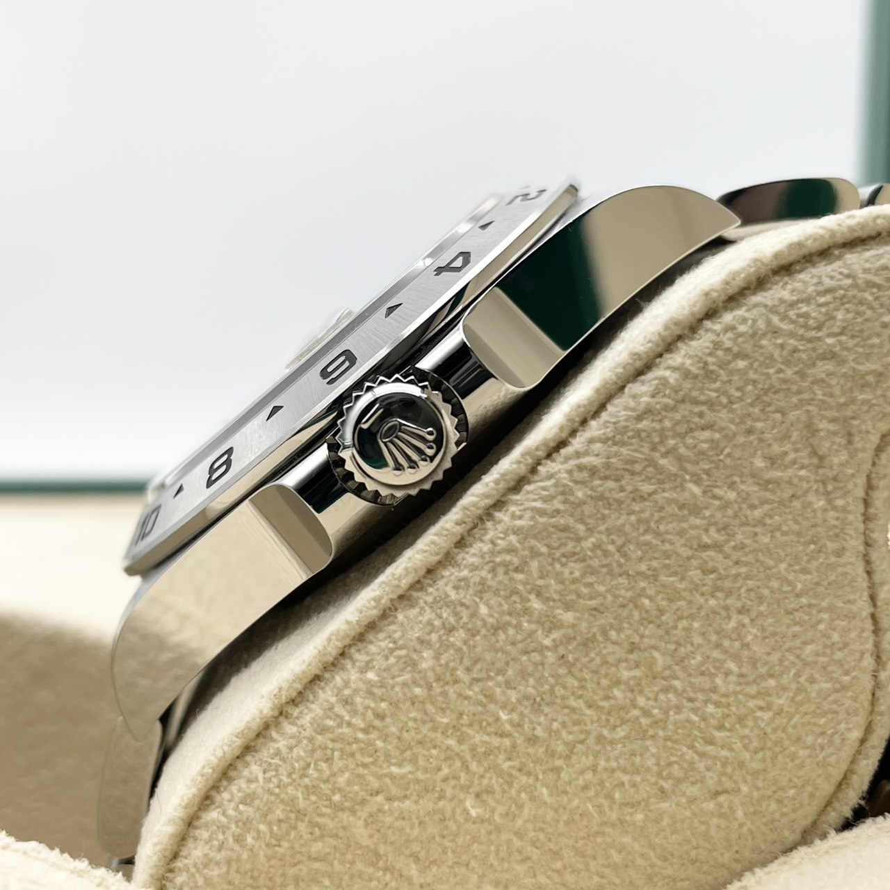 ロレックス エクスプローラーII 226570 ブラック オイスターブレス 42mm